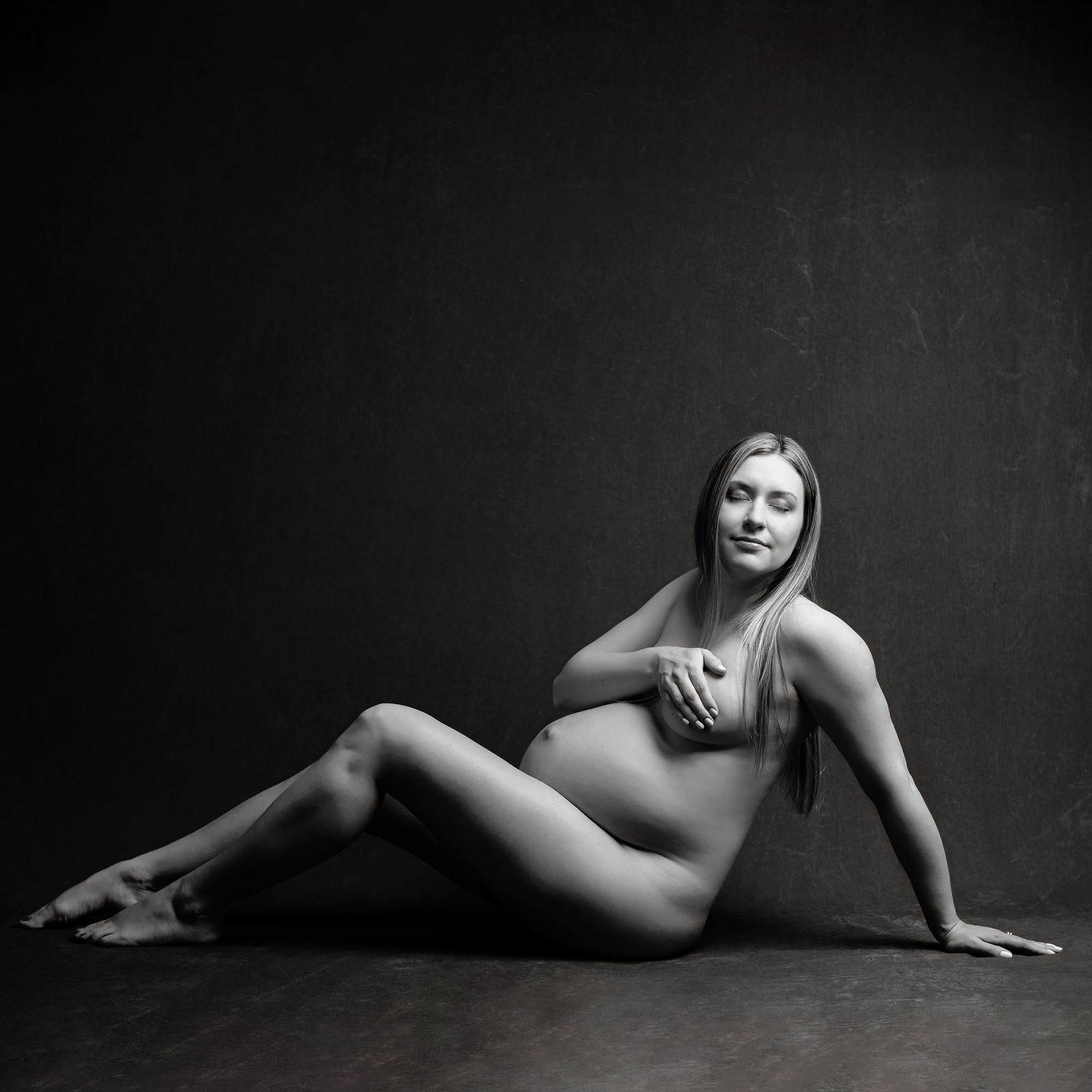 nude maternity photos