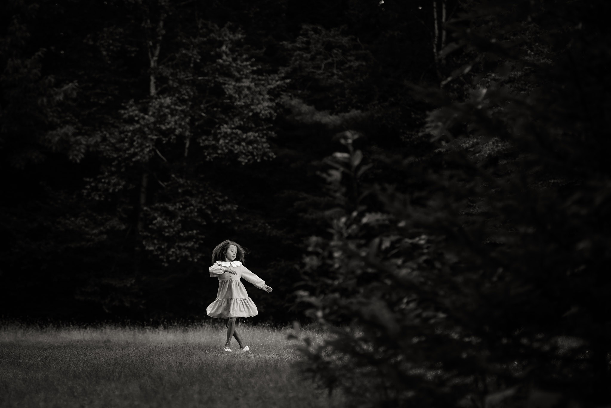 Open grassy field family photography