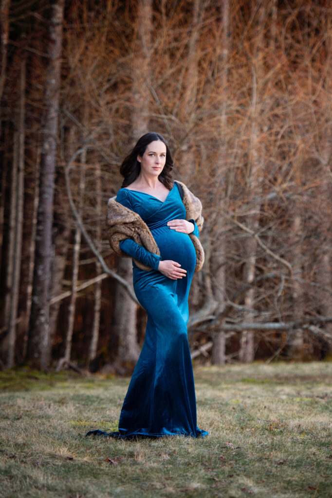 velvet maternity dress for photo shoot