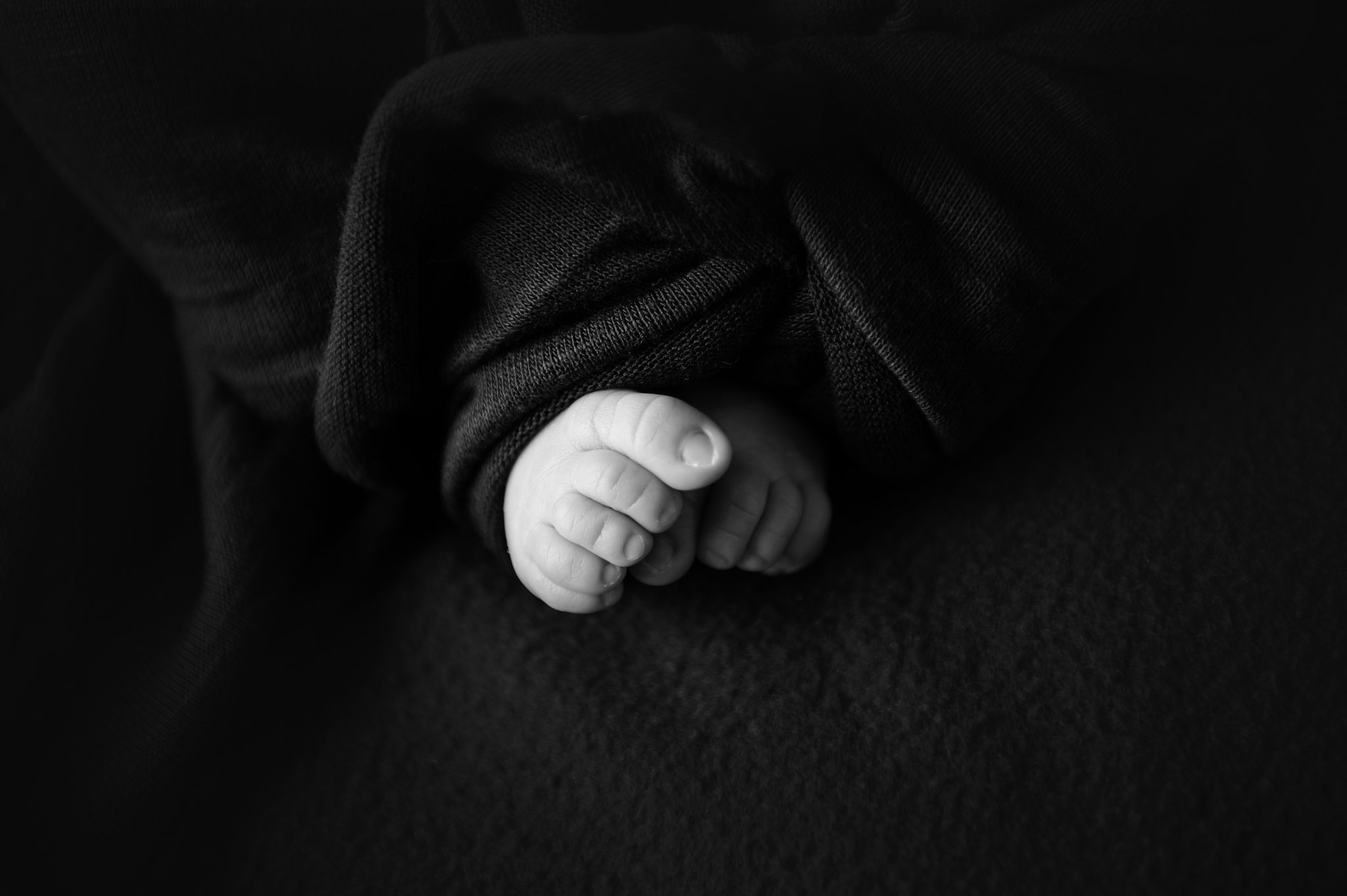 Newborn baby toes